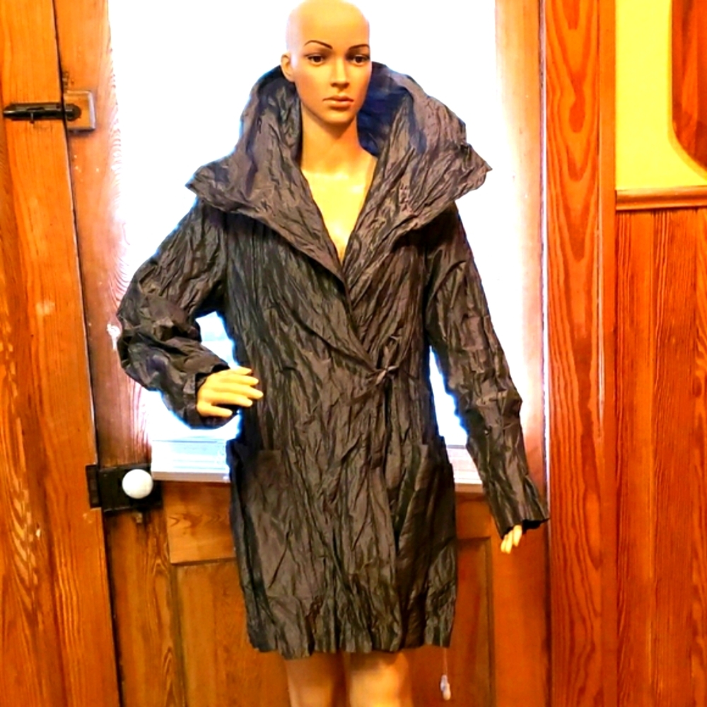 Like New Simon Chang Size 12 Dress Coat
